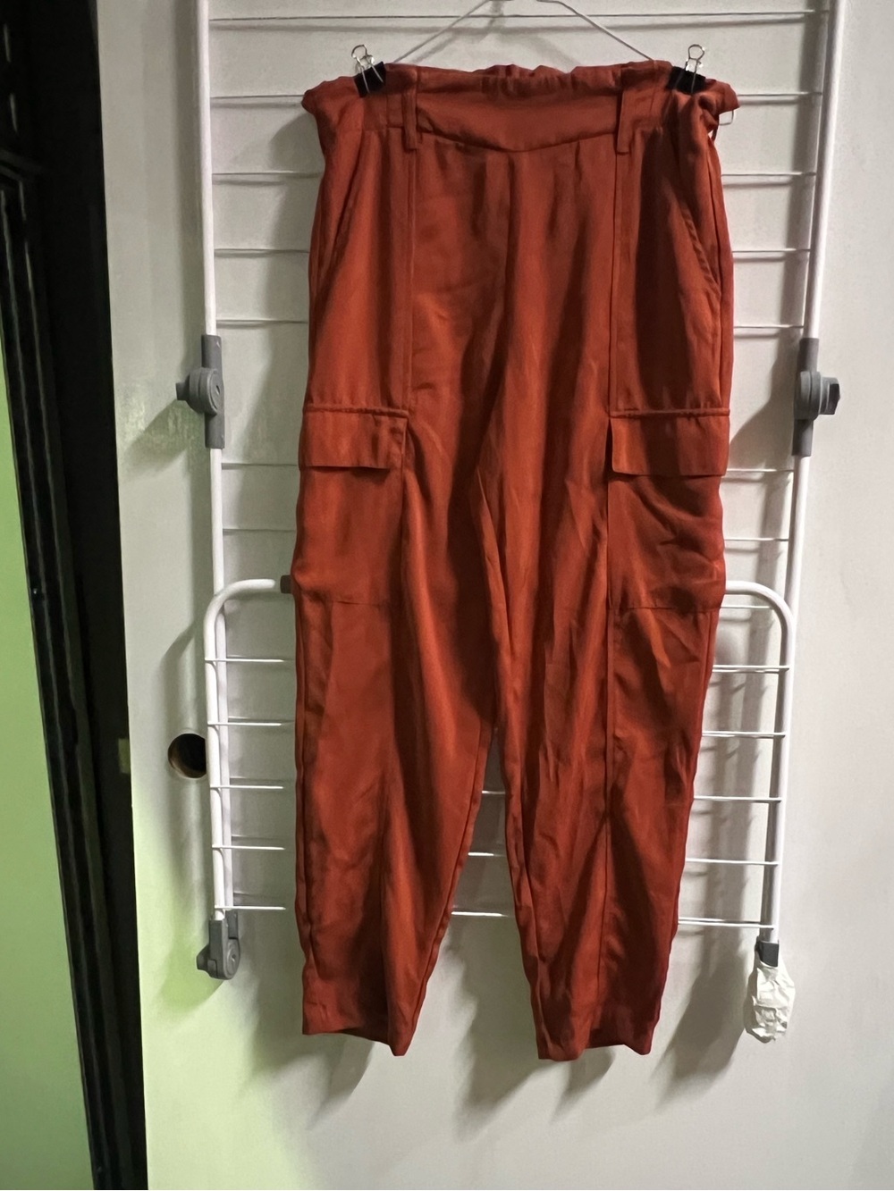 MICHAEL KORS RUST COLORED SILK TAPERED PANTS